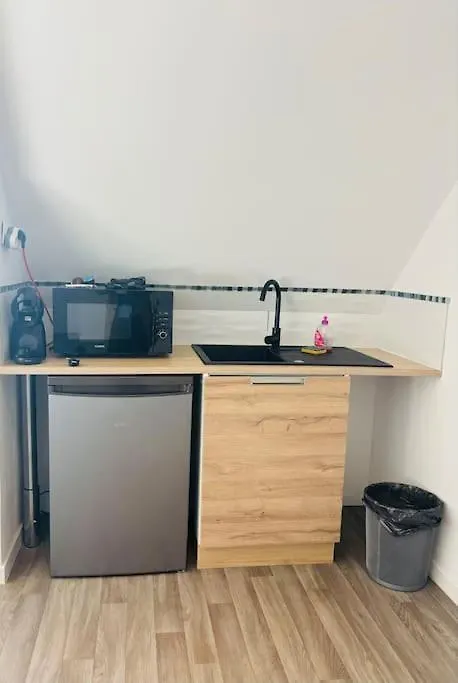 Charmant Studio 6 Avec Jacuzzi A Quéven 0*,