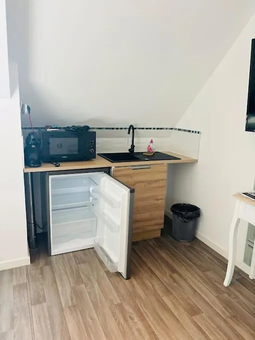 Charmant Studio 6 Avec Jacuzzi A Quéven